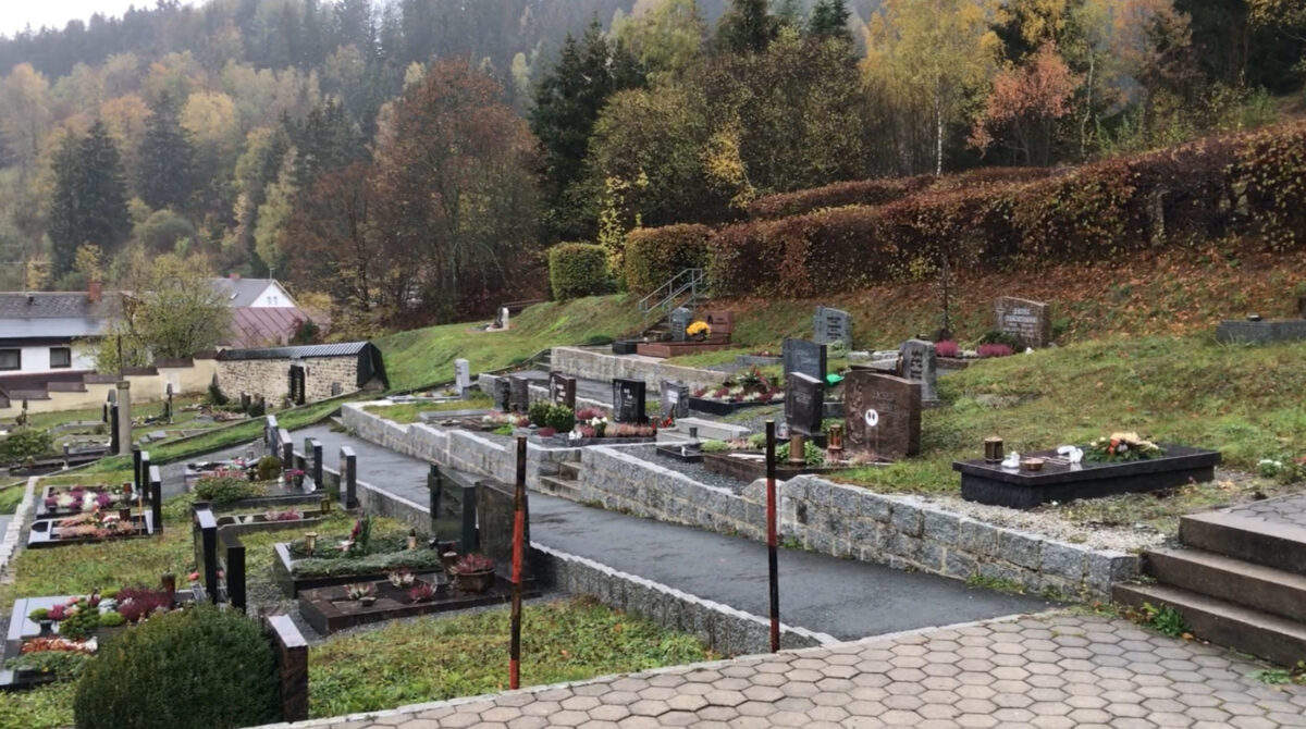 Friedhof Oberwarmensteinach