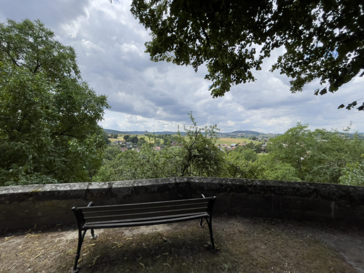 Ausblick vom Friedhof Gesees